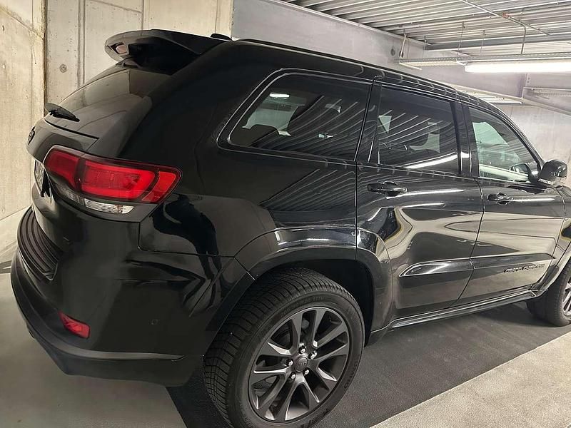 Gebraucht Jeep Grand Cherokee 250 PS (183 kW) 2020 Schwarz SUV