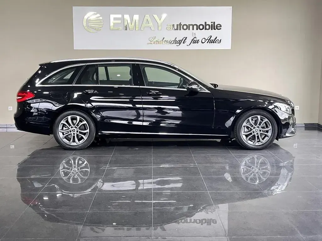 Gebraucht Mercedes C200 Avantgarde 136 PS (100 kW) 2018 Schwarz Kombi