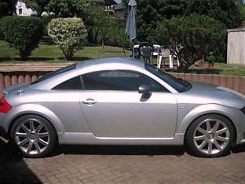 Silber Gebraucht 2000 Audi TT S-Line Cabrio | 3.399 € - Bild 1/4