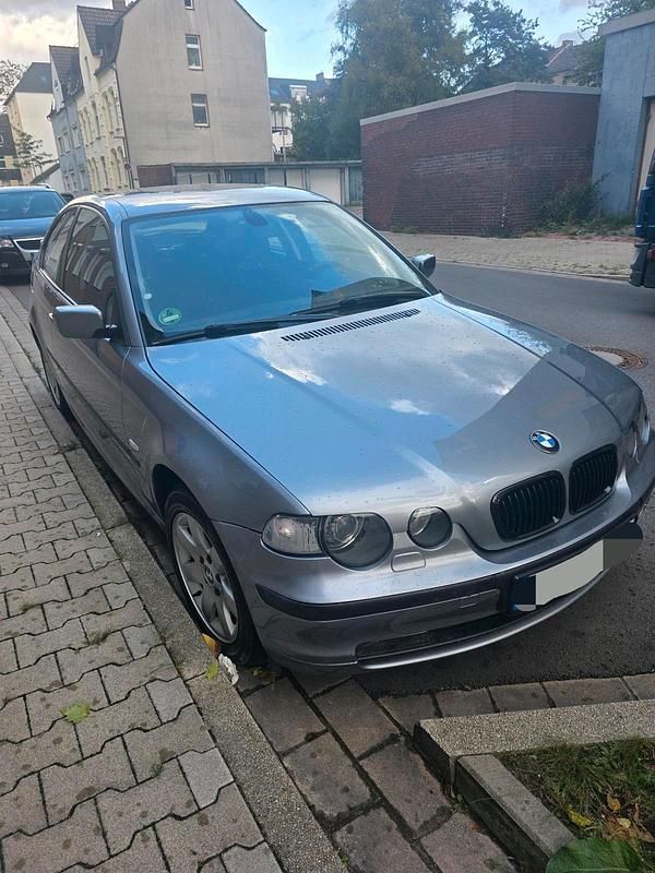 Grau Gebraucht 2003 BMW 316 Compact Kleinwagen | 3.999 € - Bild 1/4