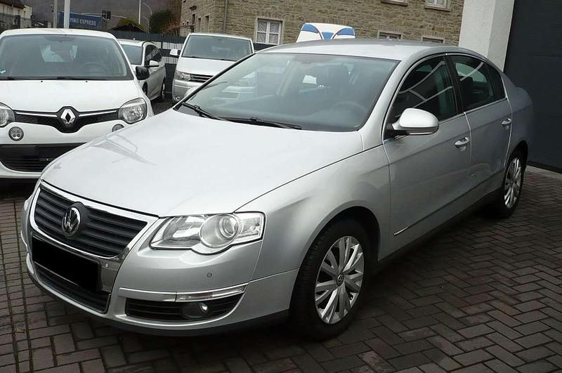 Gebraucht VW Passat Comfortline 140 PS (102 kW) 2006 Silber Limousine