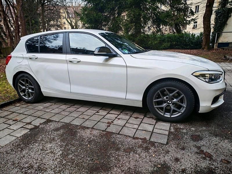 Gebraucht BMW 116 116 PS (85 kW) 2016 Weiß Kleinwagen