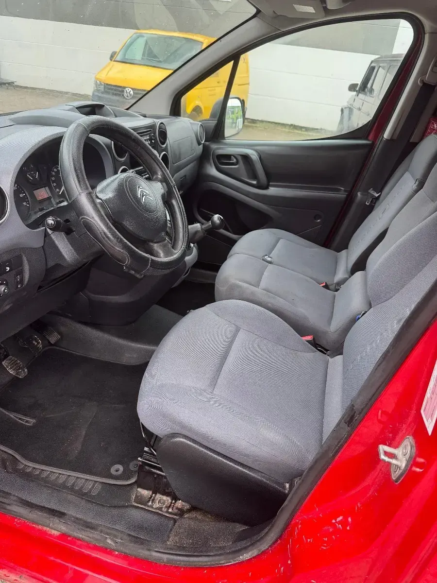 Gebraucht Citroën Berlingo 90 PS (66 kW) 2014 Rot Van / Kleinbus