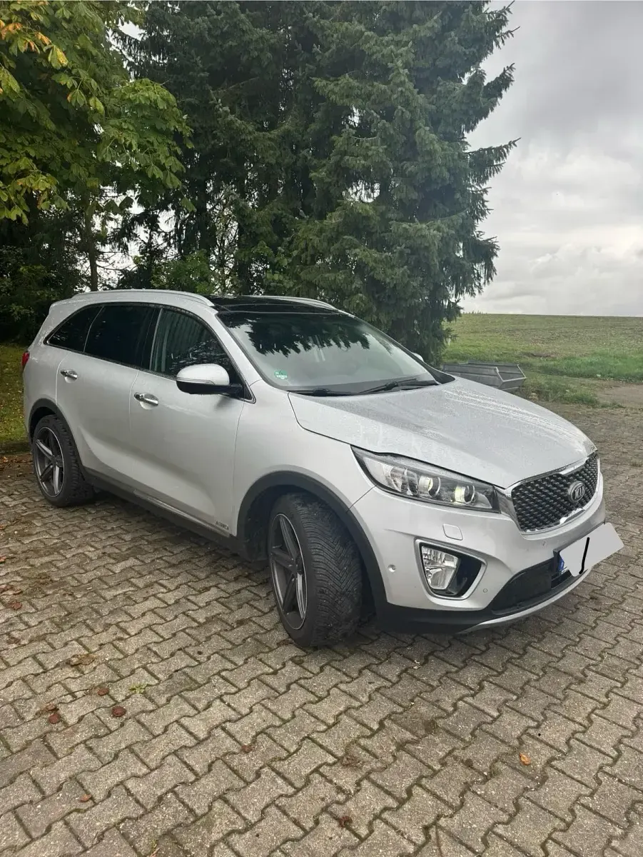 Gebraucht Kia Sorento 200 PS (147 kW) 2015 Grau SUV