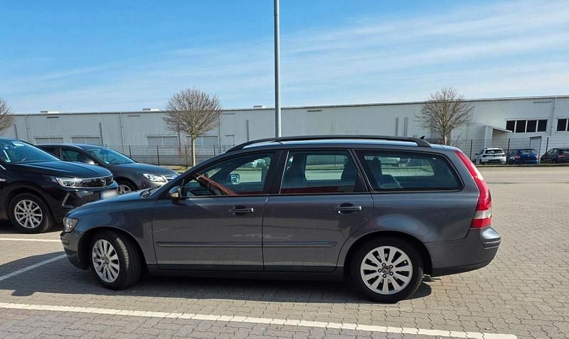 Gebraucht Volvo V50 Summum 136 PS (100 kW) 2004 Grau Kombi