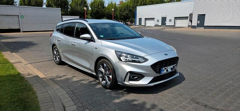 Silber Gebraucht 2020 Ford Aerostar ST-Line Van | 20.450 € - Bild 1/4