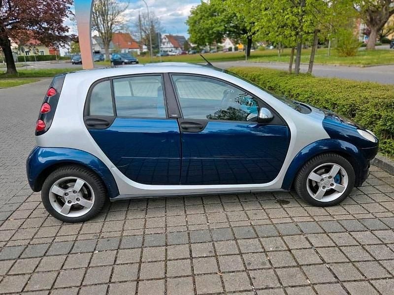 Second-hand Smart ForFour Passion 2004 Albastru Hatchback