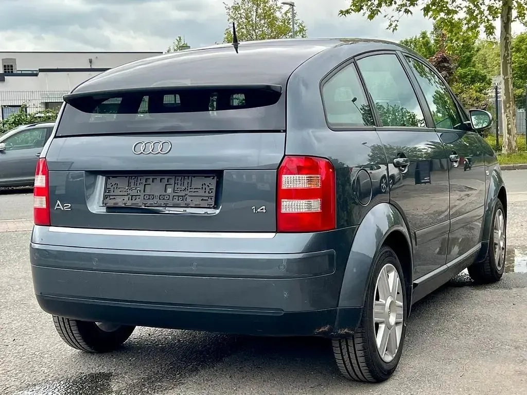 Gebraucht Audi A2 75 PS (55 kW) 2002 Grau Kleinwagen