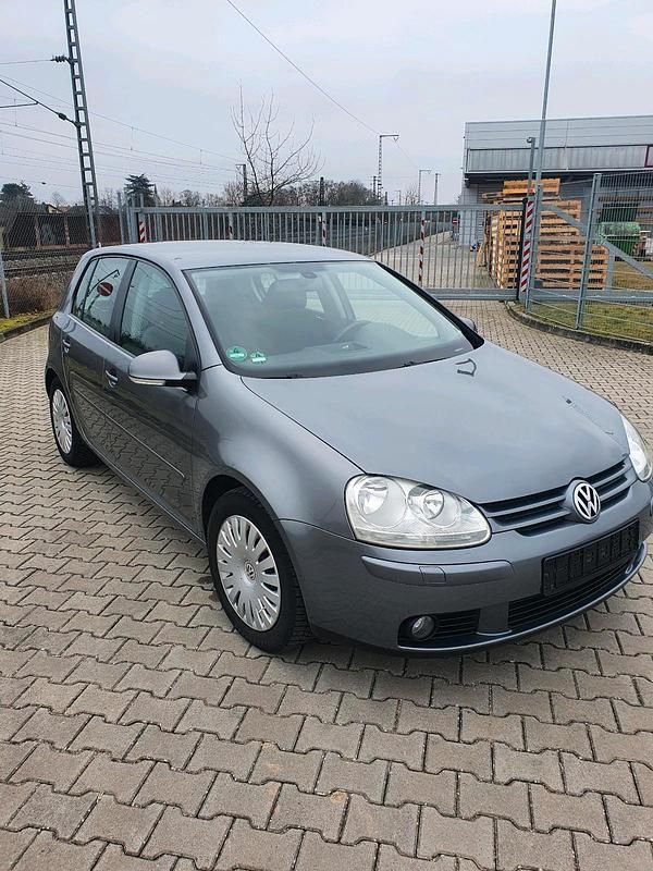 Gebraucht VW Golf IV 102 PS (75 kW) 2005 Grau Limousine