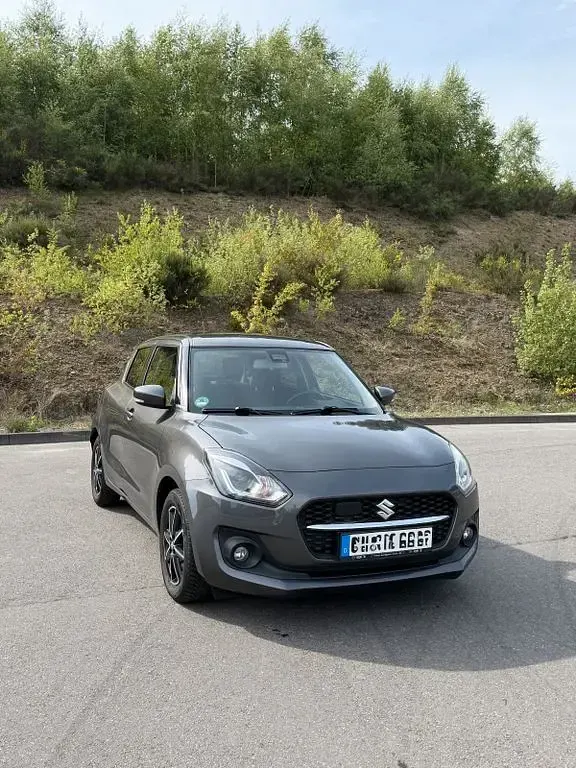 Gebraucht Suzuki Swift Comfort 83 PS (61 kW) 2021 Grau Kleinwagen