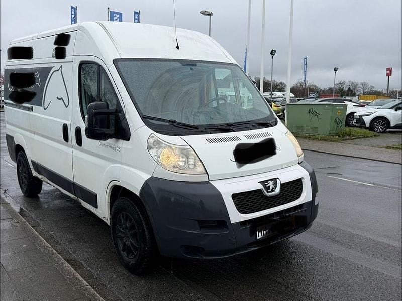 Gebraucht Peugeot Boxer 129 PS (94 kW) 2013 Weiß Van