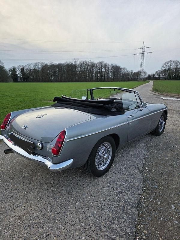 Gebraucht MG B 95 PS (69 kW) 1970 Silber Cabrio