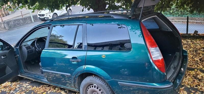 Grün Gebraucht 2000 Ford Mondeo Kombi | 700 € - Bild 1/4