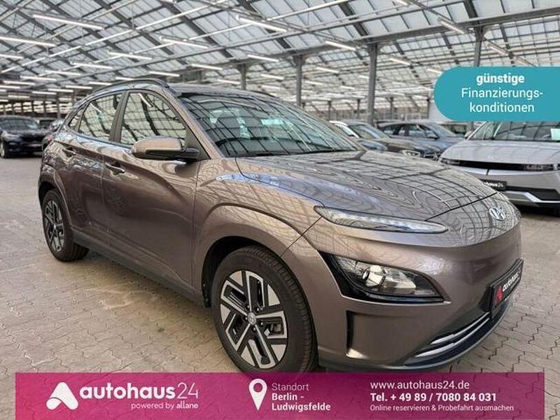 Silber Gebraucht 2022 Hyundai Kona Select SUV | 17.490 € (Fairer Preis) - Bild 1/4