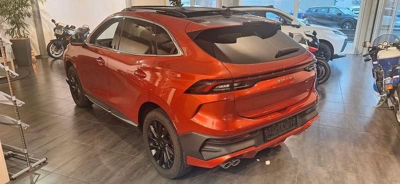 Gebraucht DFSK Forthing 5 177 PS (130 kW) 2025 Rot SUV