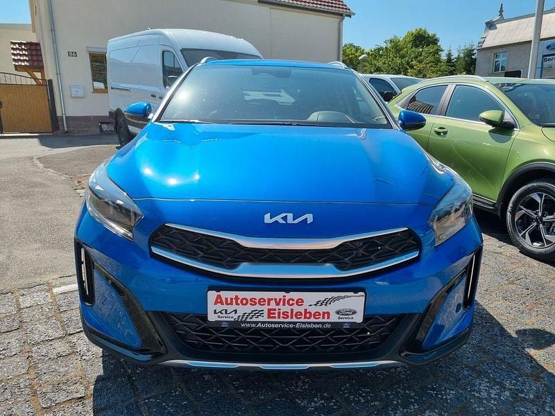 Neu Kia XCeed 140 PS (102 kW) 2025 Blau SUV