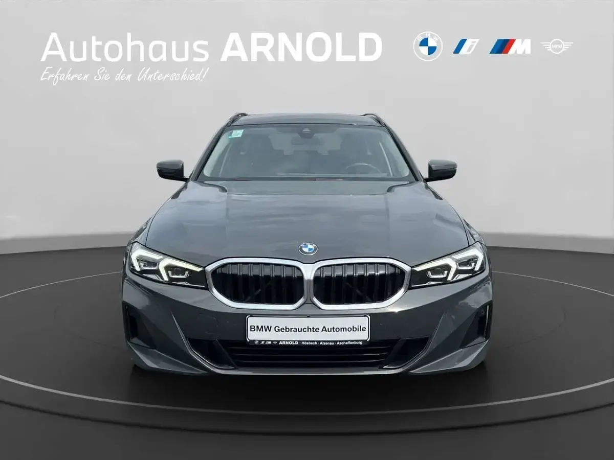 Gebraucht BMW 320 190 PS (139 kW) 2023 Bmw individual dravitgrau Kombi