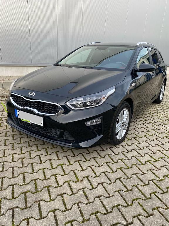 Schwarz Gebraucht 2019 Kia Ceed Sportswagon Edition 7 Kombi | 12.850 € (Guter Preis) - Bild 1/4