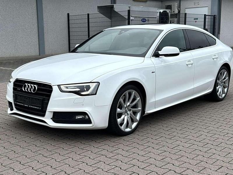 Weiß Gebraucht 2015 Audi A5 Sportback Coupé | 18.900 € (Fairer Preis) - Bild 1/4