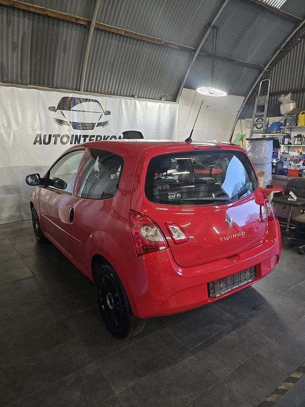 Gebraucht Renault Twingo 75 PS (55 kW) 2012 Rot Kleinwagen