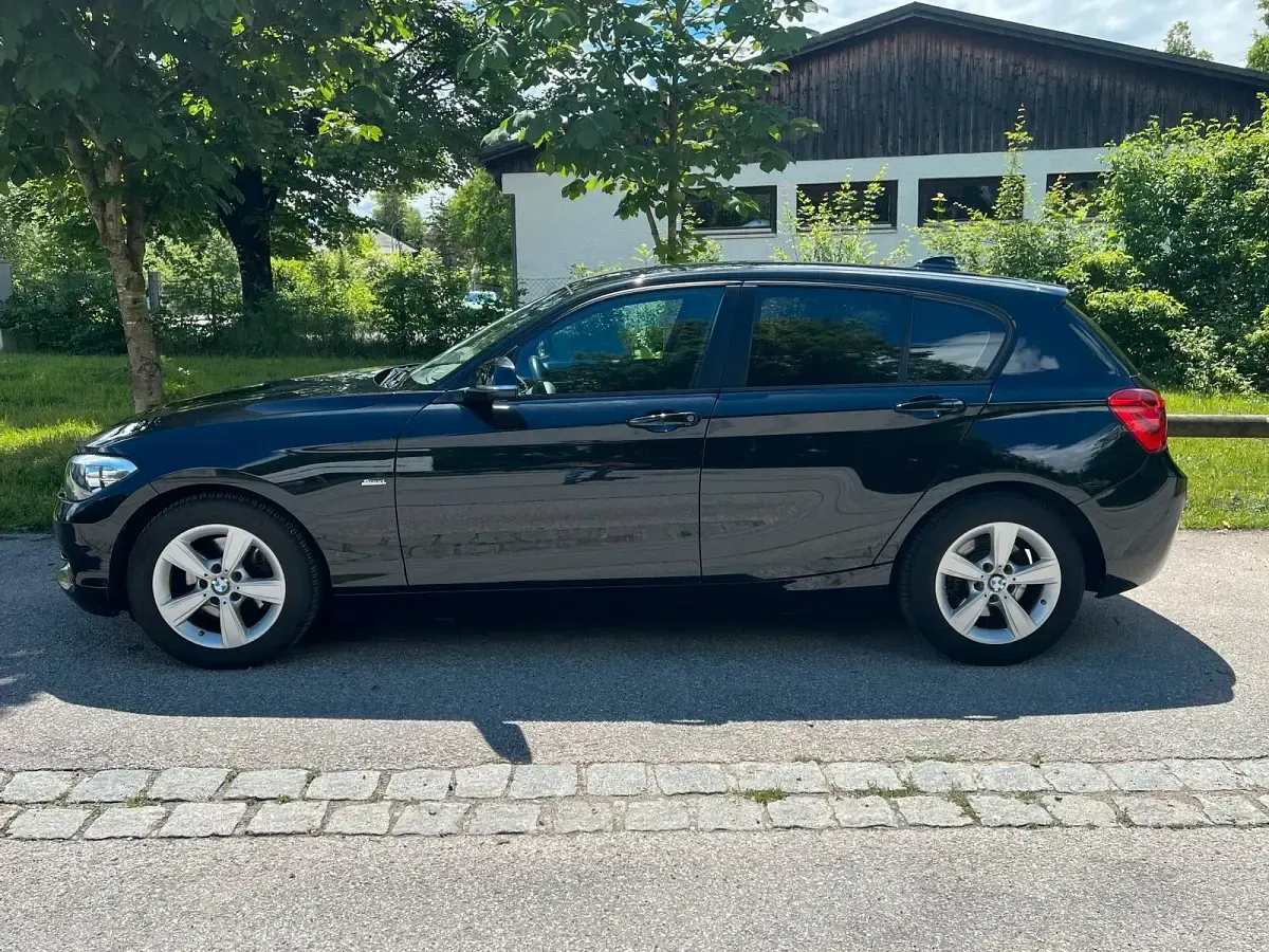 Gebraucht BMW 120 Sport Line 184 PS (135 kW) 2016 Schwarz Kleinwagen