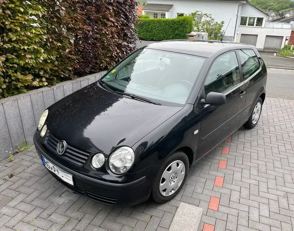 Gebraucht VW Polo Comfortline 64 PS (47 kW) 2002 Schwarz Limousine