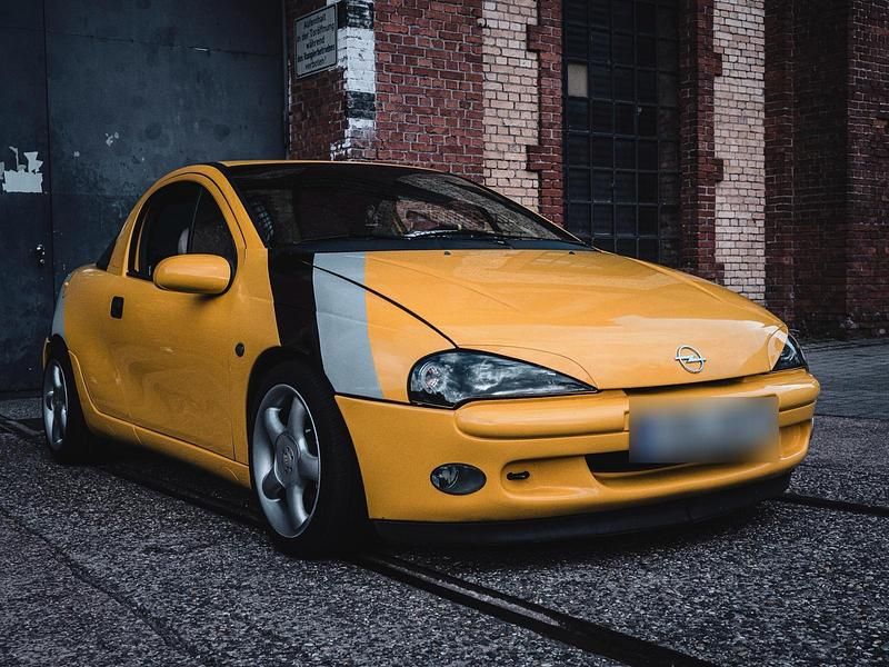Gebraucht Opel Tigra 106 PS (77 kW) 1995 Gelb Coupé