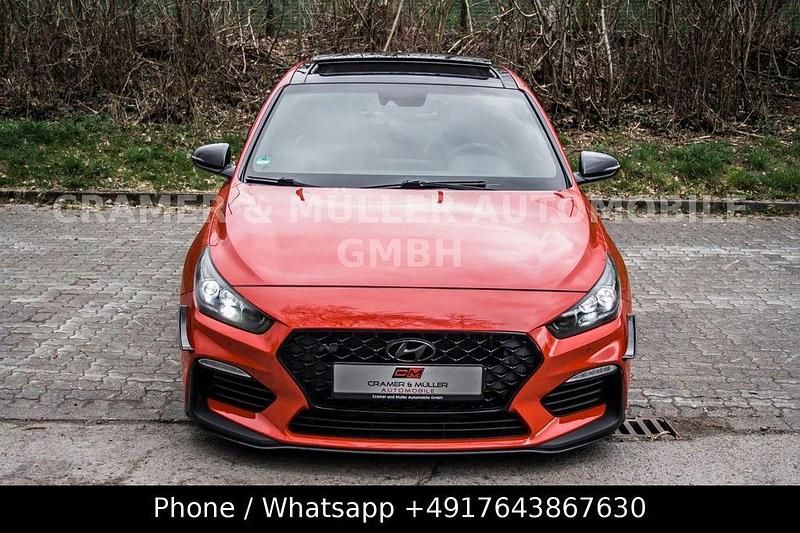 Gebraucht Hyundai i30 275 PS (202 kW) 2019 Rot Limousine