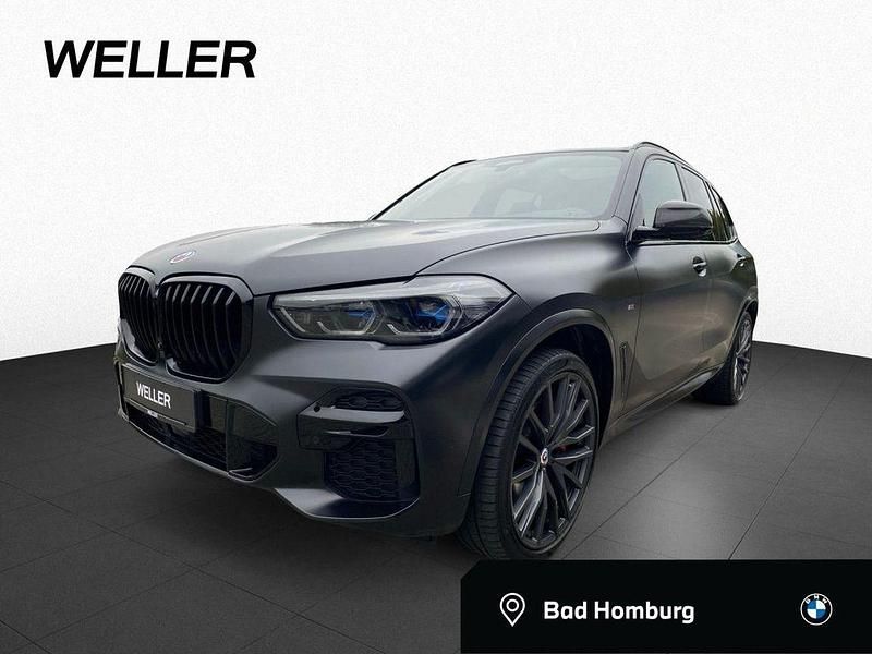 Schwarz Gebraucht 2022 BMW X5 Performance SUV | 68.470 € (Etwas zu teuer) - Bild 1/4