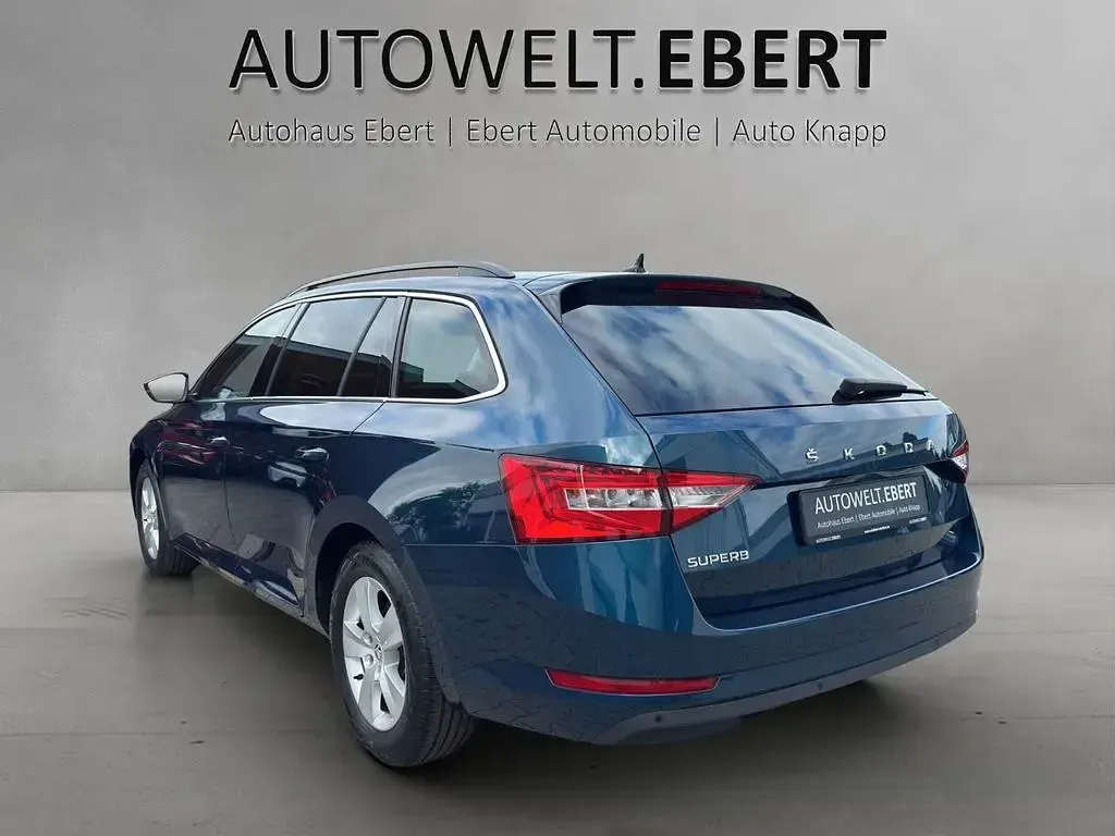 Gebraucht Skoda Superb 150 PS (110 kW) 2024 Blau Kombi