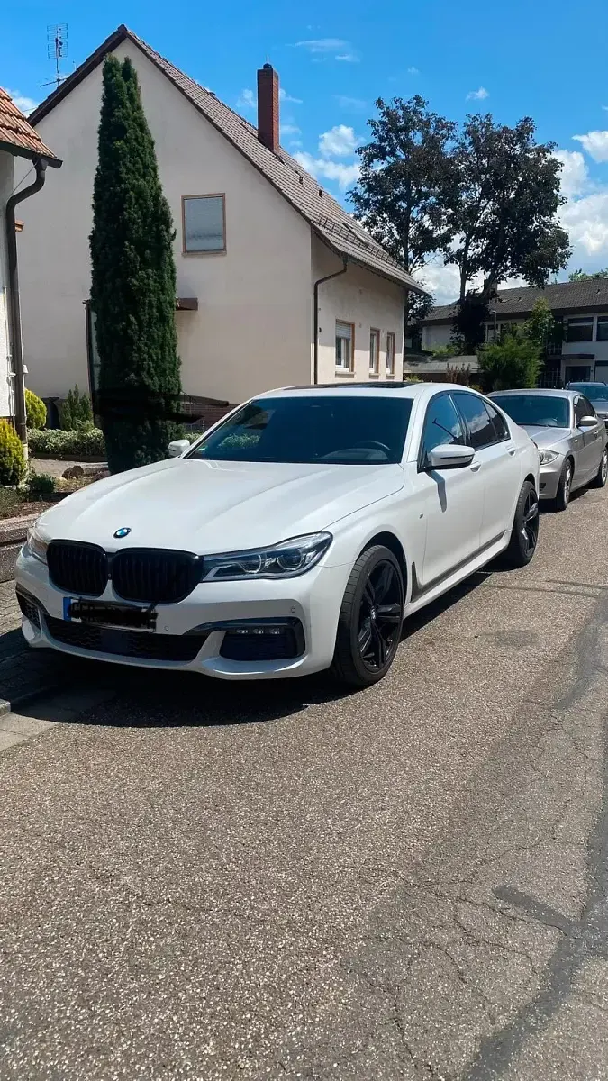 Gebraucht BMW 730 M Sport 265 PS (194 kW) 2017 Weiß Limousine