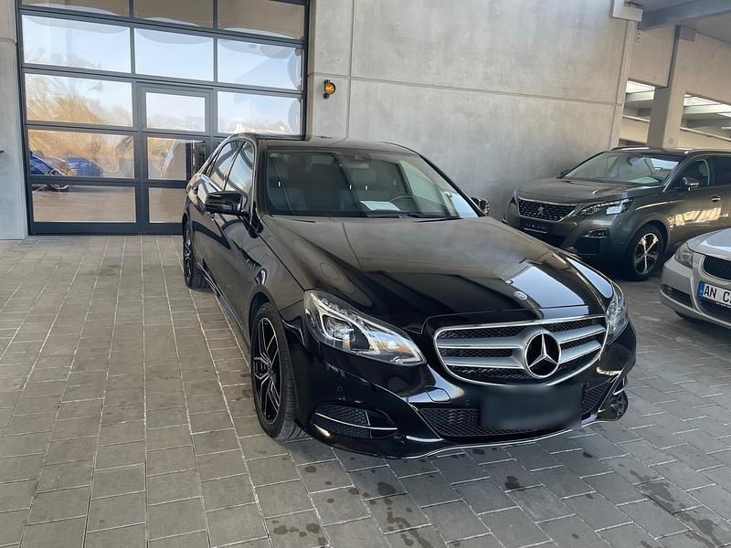 Second-hand Mercedes E350 258 CP (189 kW) 2017 Negru Berlinǎ
