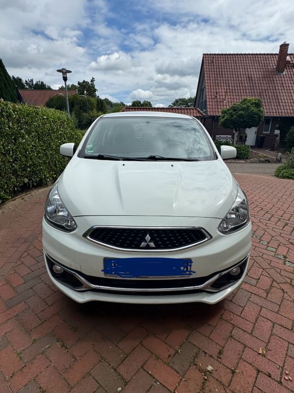 Weiß Gebraucht 2018 Mitsubishi Space Star Limousine | 5.200 € (Guter Preis) - Bild 1/4