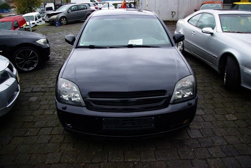 Schwarz Gebraucht 2003 Opel Vectra GTS OPC Limousine | 4.400 € (Teuer) - Bild 1/4