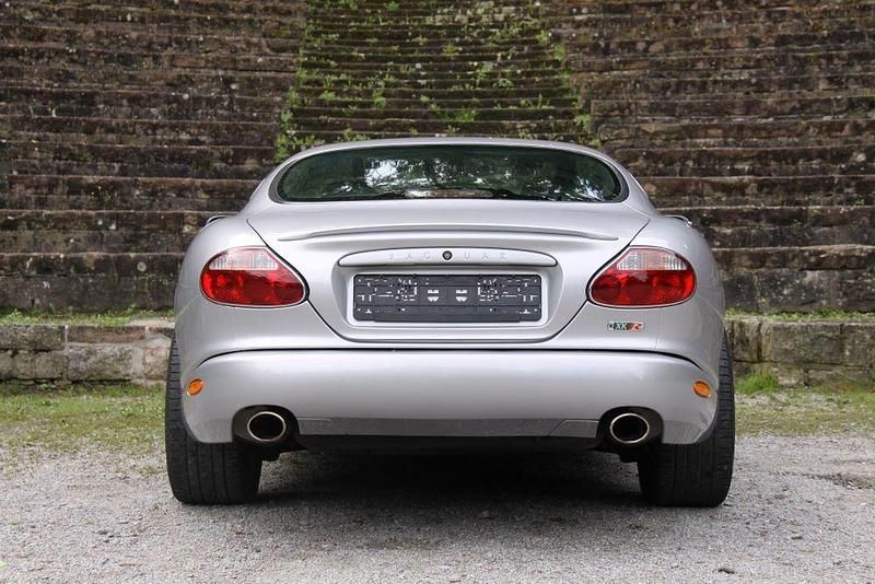 Gebraucht Jaguar XKR 396 PS (291 kW) 2003 Silber Coupé