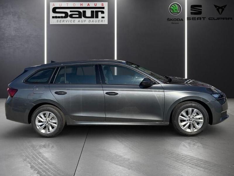 Gebraucht Skoda Octavia Selection 150 PS (110 kW) 2025 Grau Kombi
