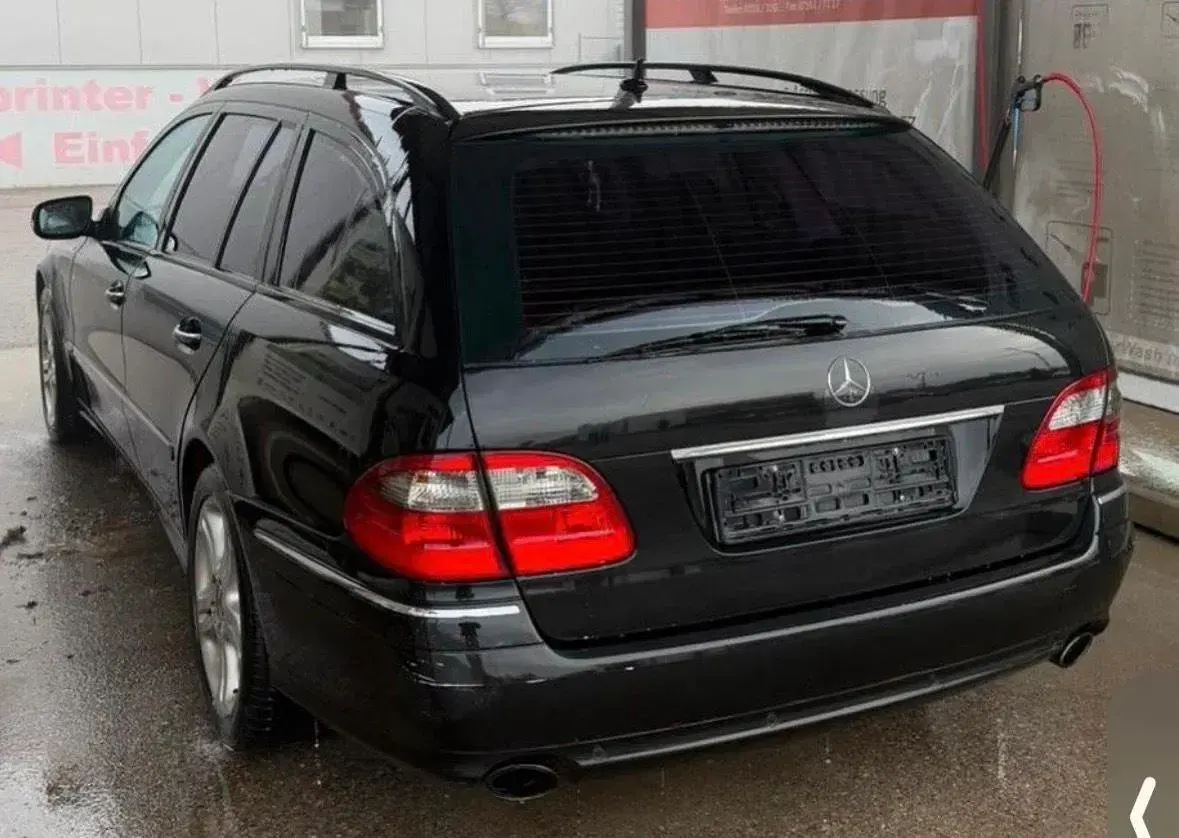 Gebraucht Mercedes E280 177 PS (130 kW) 2009 Schwarz Kombi