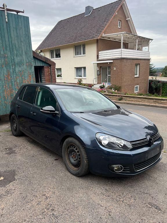Blau Gebraucht 2011 VW Golf VI Style Limousine | 6.999 € (Fairer Preis) - Bild 1/4