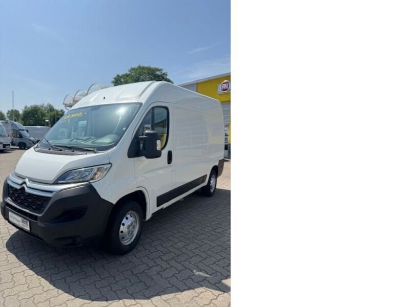 Weiss Gebraucht 2021 Citroën Jumper Van / Kleinbus | 22.015 € (Guter Preis) - Bild 1/4
