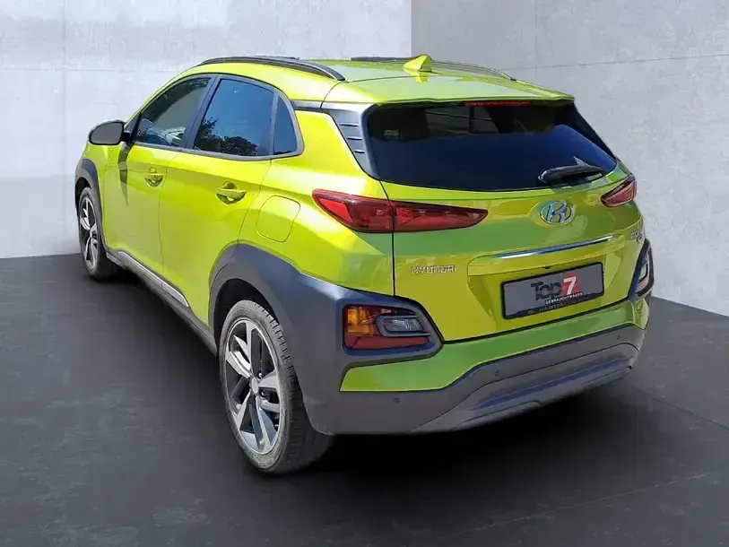 Gebraucht Hyundai Kona Style 177 PS (130 kW) 2019 Acid yellow (metallic) SUV