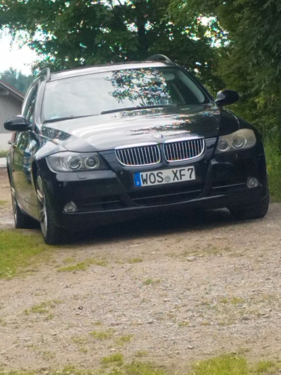 Schwarz Gebraucht 2006 BMW 325 Kombi | 2.299 € - Bild 1/4