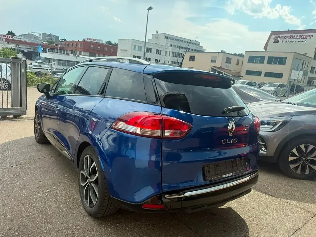Gebraucht Renault Clio IV Intens 118 PS (86 kW) 2018 Blau Limousine