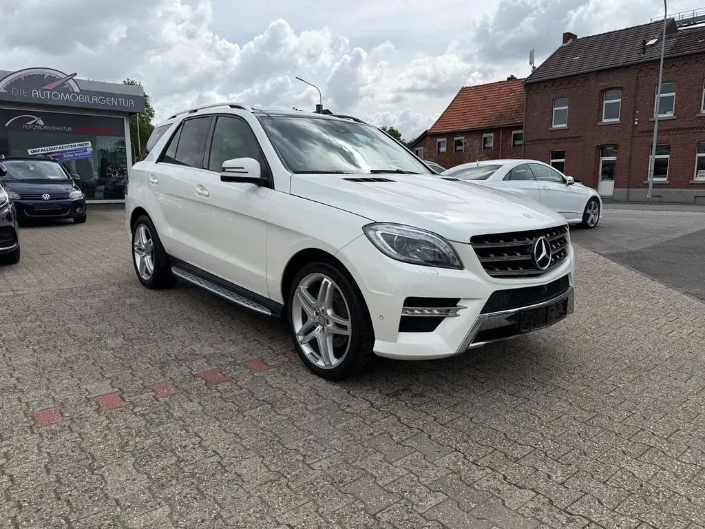 Gebraucht Mercedes ML350 AMG 258 PS (189 kW) 2014 Diamantweiss SUV