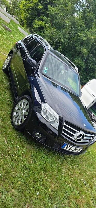 Schwarz Gebraucht 2009 Mercedes GLK220 SUV | 11.000 € (Fairer Preis) - Bild 1/4
