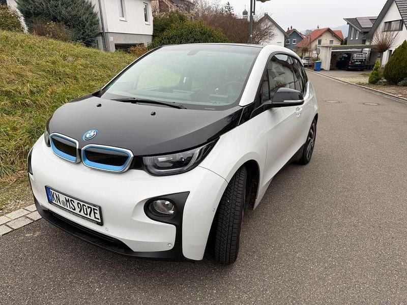 Weiß Gebraucht 2017 BMW i3 Sport Line Limousine | 12.900 € (Guter Preis) - Bild 1/4