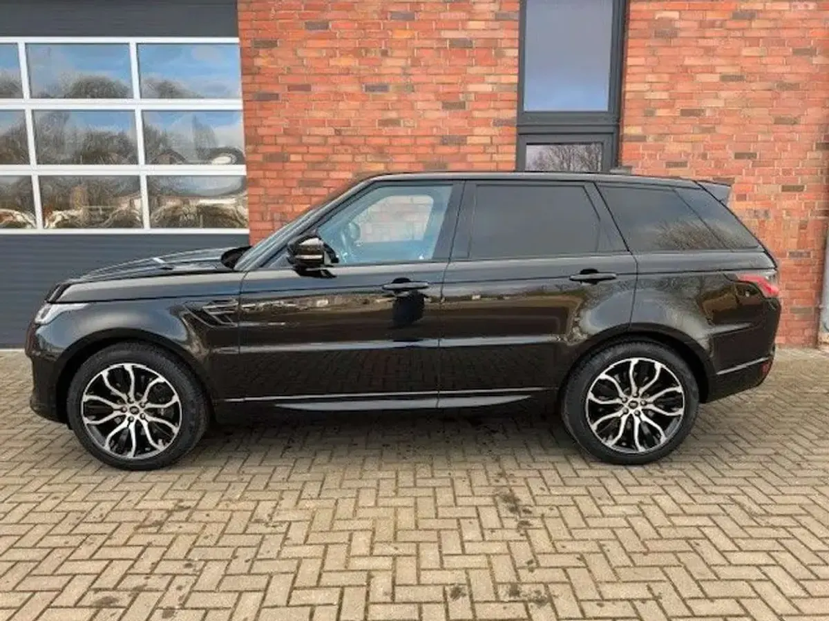Gebraucht Land Rover Range Rover Sport HSE Dynamic 306 PS (225 kW) 2018 Santorini black SUV