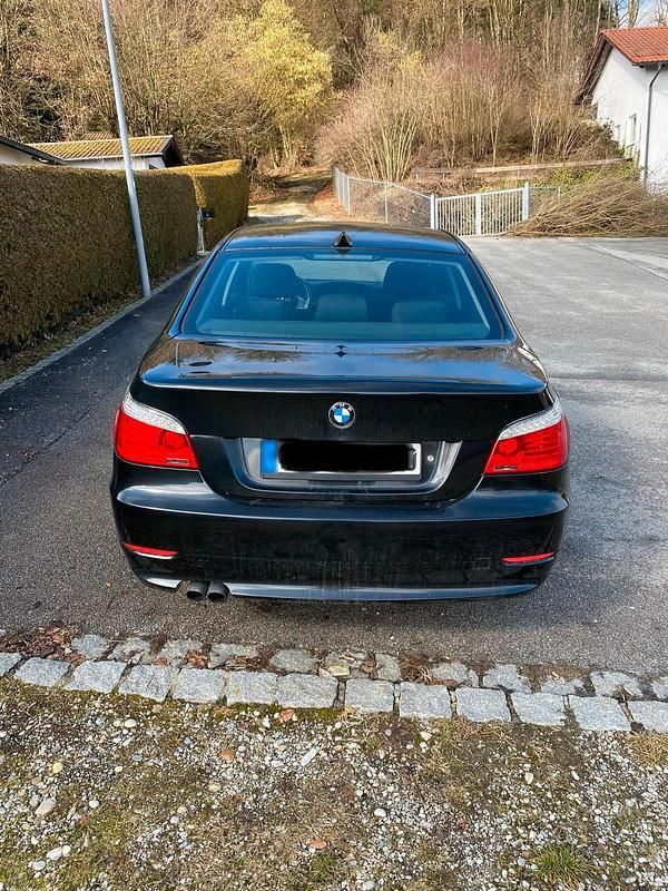 Gebraucht BMW 530 272 PS (200 kW) 2009 Schwarz Limousine