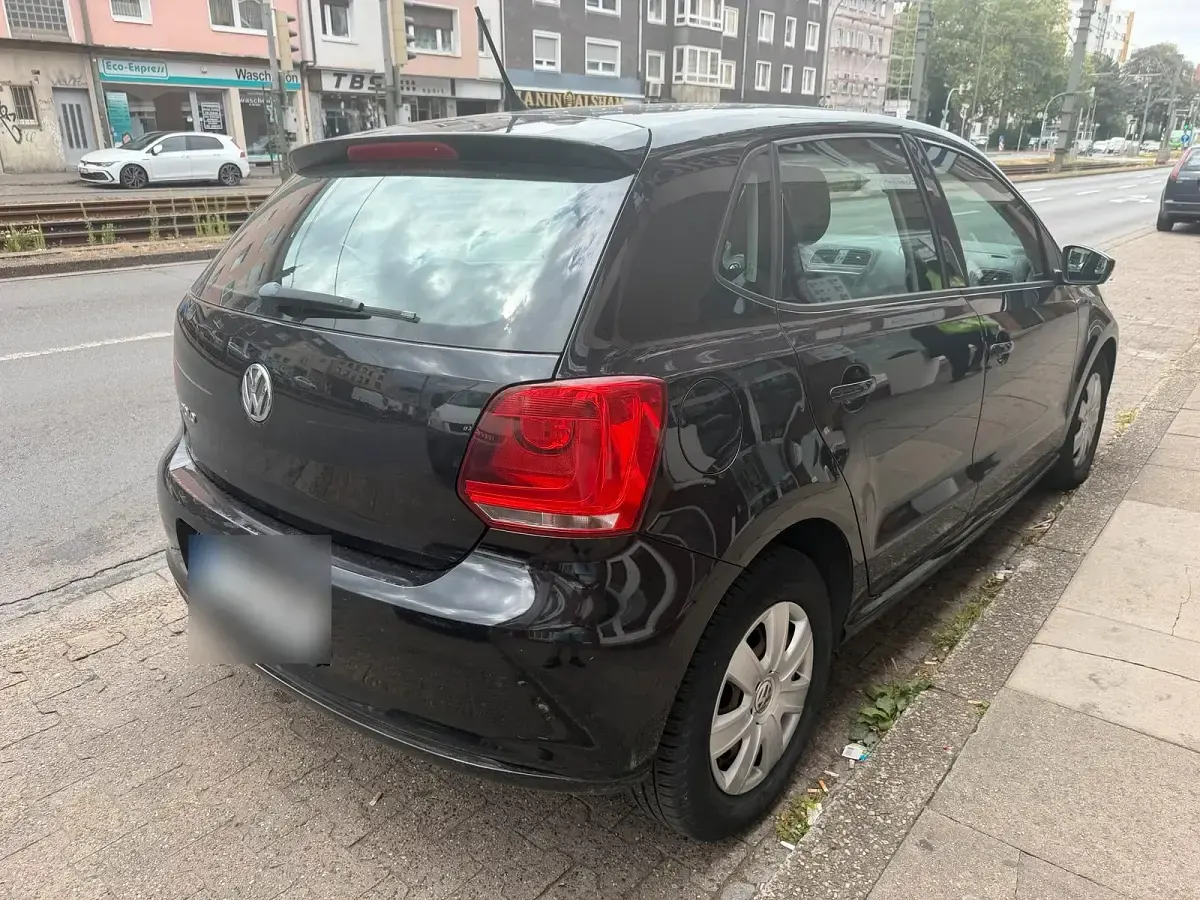 Gebraucht VW Polo 70 PS (51 kW) 2010 Schwarz Kleinwagen