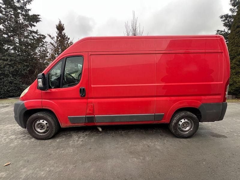 Gebraucht Peugeot Boxer 120 PS (88 kW) 2011 Rot Van