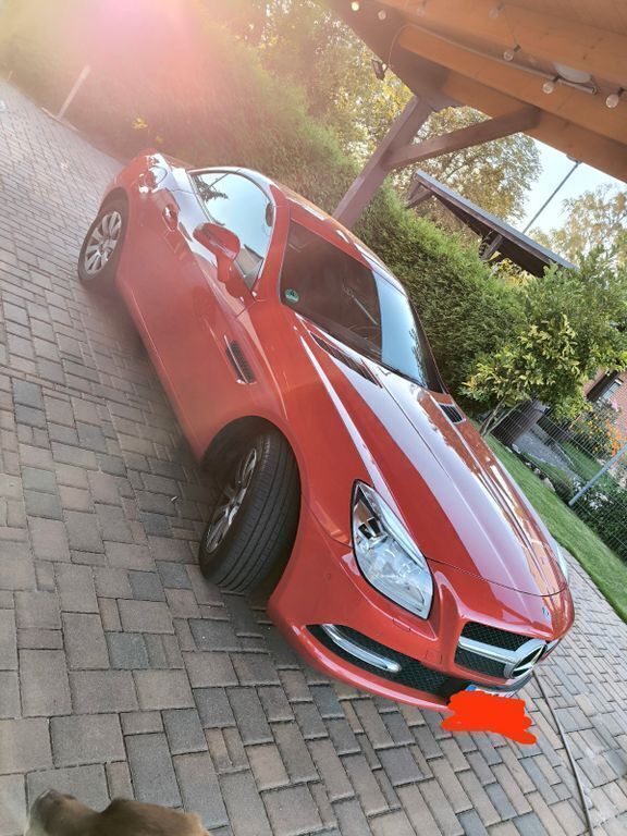 Gebraucht 2012 Mercedes SLK250 Cabrio | 13.699 € (Etwas zu teuer) - Bild 1/4